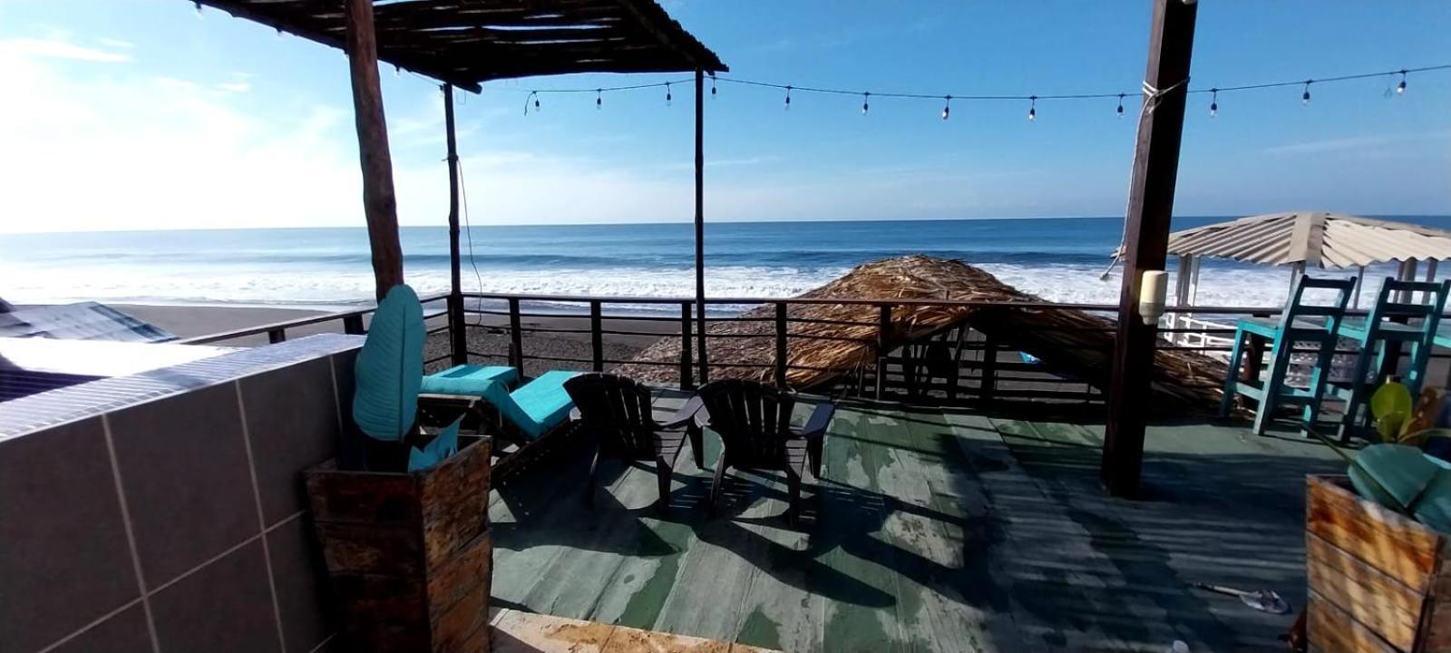 Black Sand Beachhouse 몬테리코 외부 사진
