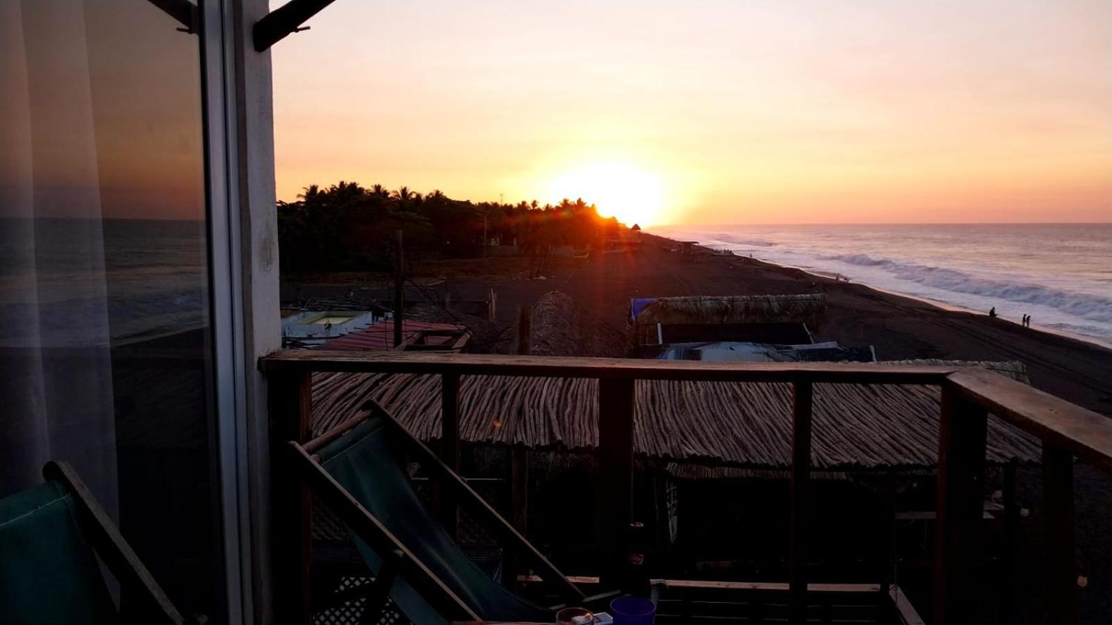 Black Sand Beachhouse 몬테리코 외부 사진
