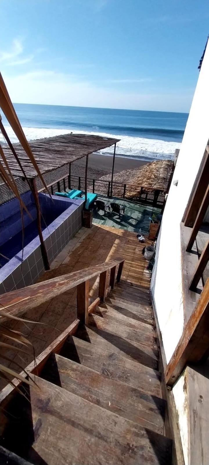 Black Sand Beachhouse 몬테리코 외부 사진