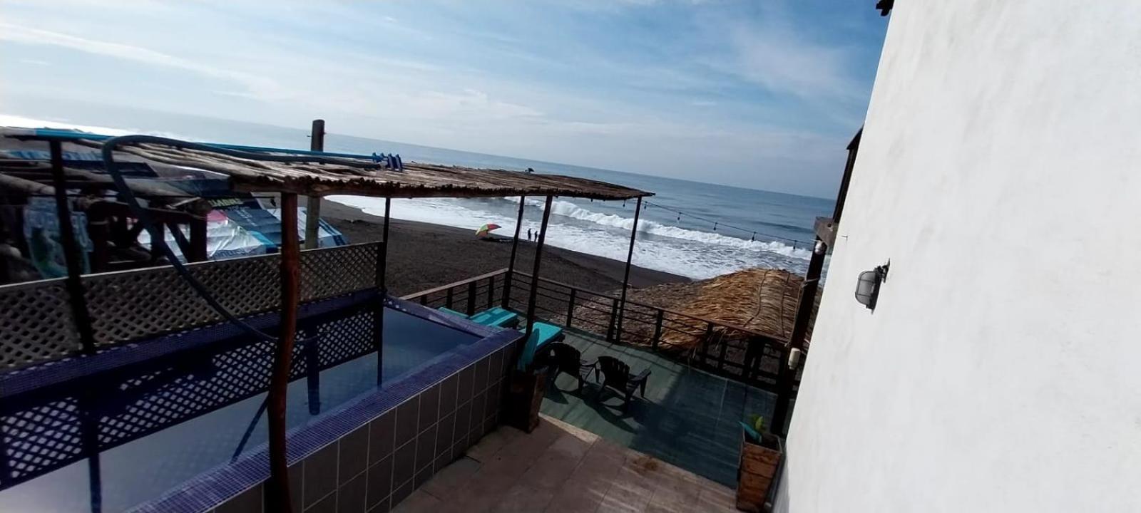 Black Sand Beachhouse 몬테리코 외부 사진